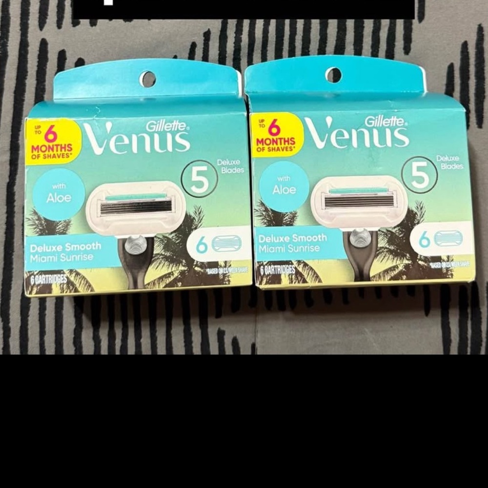 Gillette Venus Deluxe Smooth Miami Sunrise Razor Blades